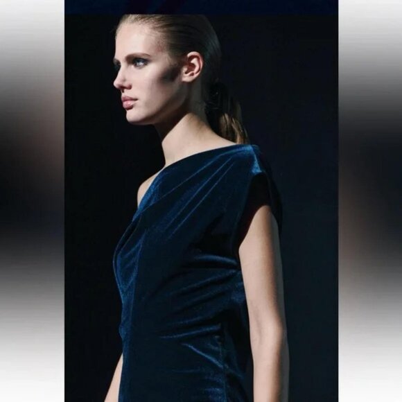 ZARA VELVET MIDI DRESS ZW COLLECTION - Picture 1 of 9